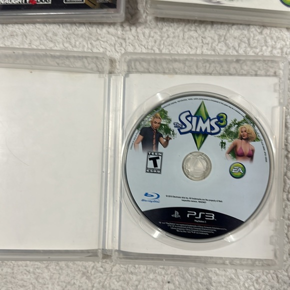 PS3 Video games. The Sims 3 Pets, the Sims 3 and Uncharted 3 Drakes Deception - Picture 8 of 12